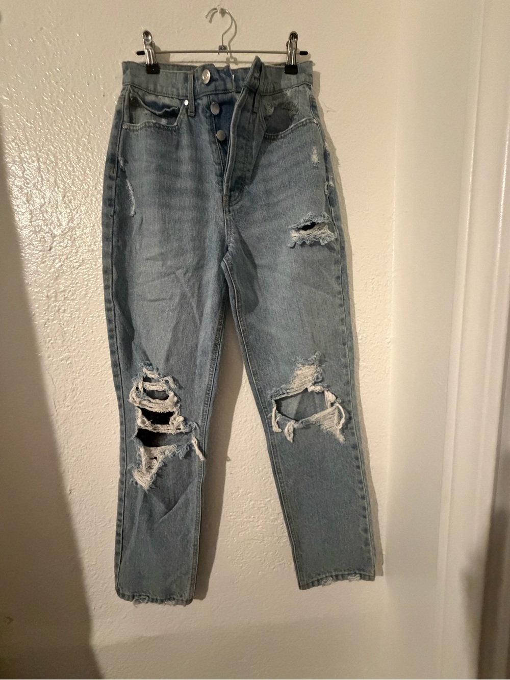 High-Rise Distressed Light Blue Women’s Jeans